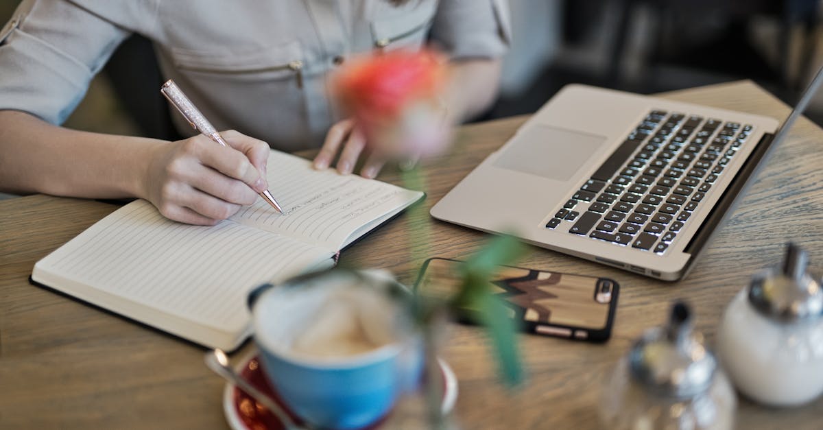 découvrez l'art de la création de contenu : techniques et stratégies pour captiver votre audience, améliorer votre présence en ligne et optimiser votre communication. apprenez à produire des articles, vidéos et autres formats engageants qui révèlent votre expertise et attirent des followers.